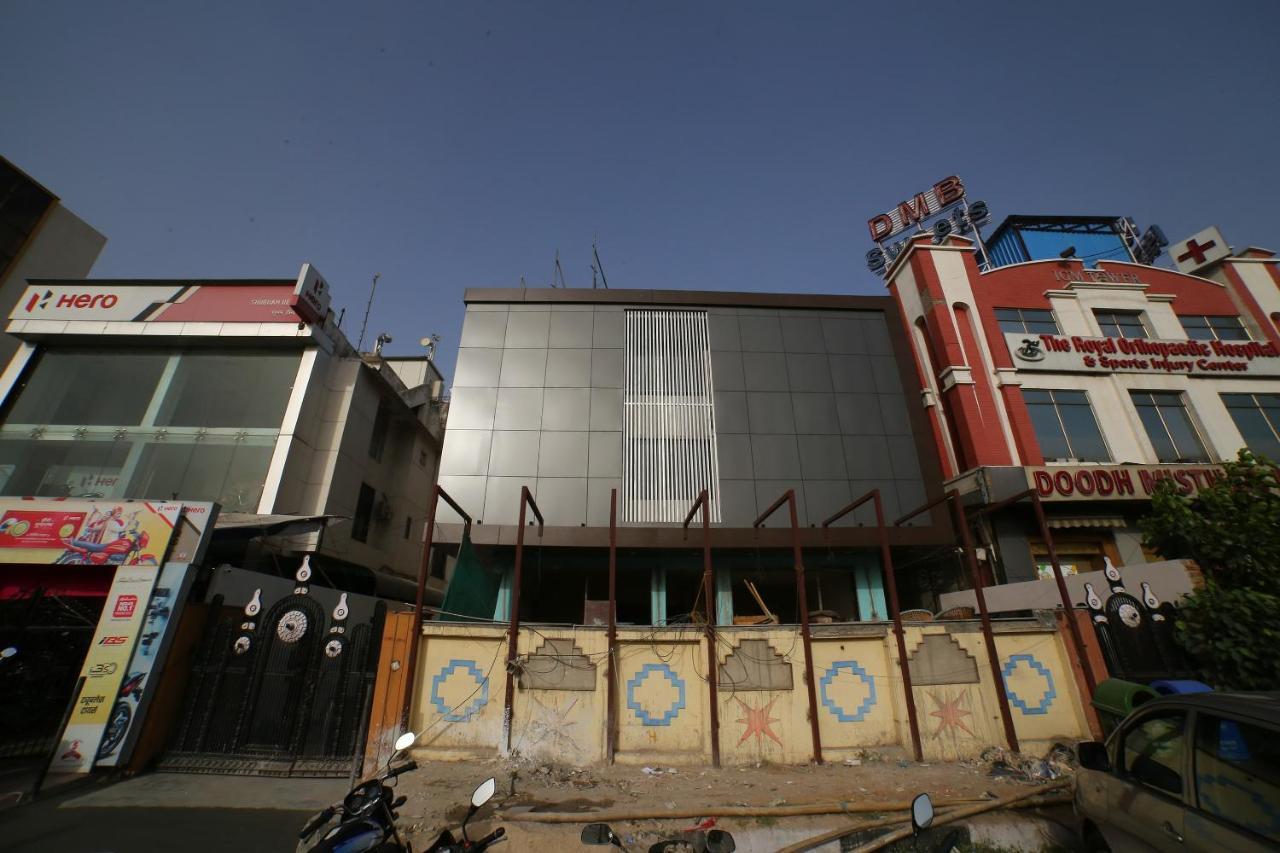 Oyo 16536 Hotel Vasko Jaipur Luaran gambar