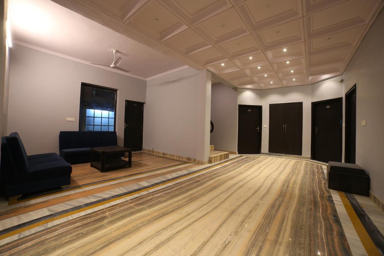 Oyo 16536 Hotel Vasko Jaipur Luaran gambar